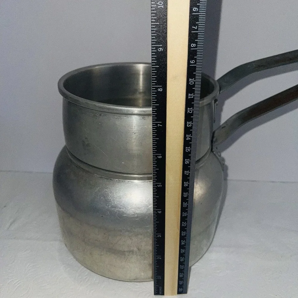 Vintage Kitchenware Lot Frigidaire Quickube Ice Tray Bromwell Sifter Jar Pitcher
